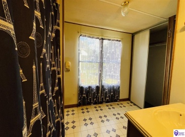 Blowing Springs Road, Greensburg, Kentucky 42743, ,2 BathroomsBathrooms,For Sale,Blowing Springs Road,HK24003324 Blowing Springs Road, Greensburg, Kentucky 42743, ,2 BathroomsBathrooms,For Sale,Blowing Springs Road,HK24003324