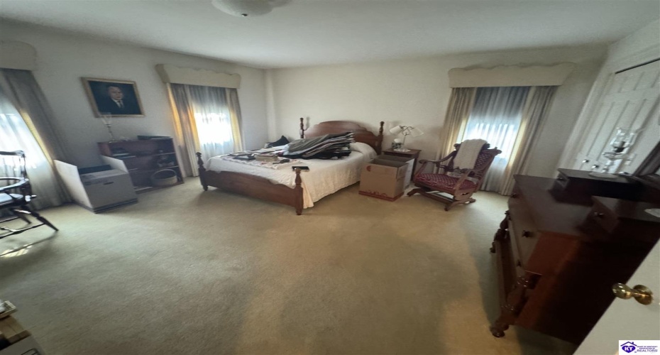 Oak Drive, Elizabethtown, Kentucky 42701, ,6 BathroomsBathrooms,For Sale,Oak Drive,HK24003329 Oak Drive, Elizabethtown, Kentucky 42701, ,6 BathroomsBathrooms,For Sale,Oak Drive,HK24003329