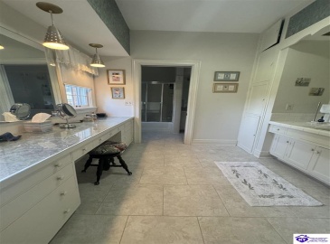 Oak Drive, Elizabethtown, Kentucky 42701, ,6 BathroomsBathrooms,For Sale,Oak Drive,HK24003329 Oak Drive, Elizabethtown, Kentucky 42701, ,6 BathroomsBathrooms,For Sale,Oak Drive,HK24003329