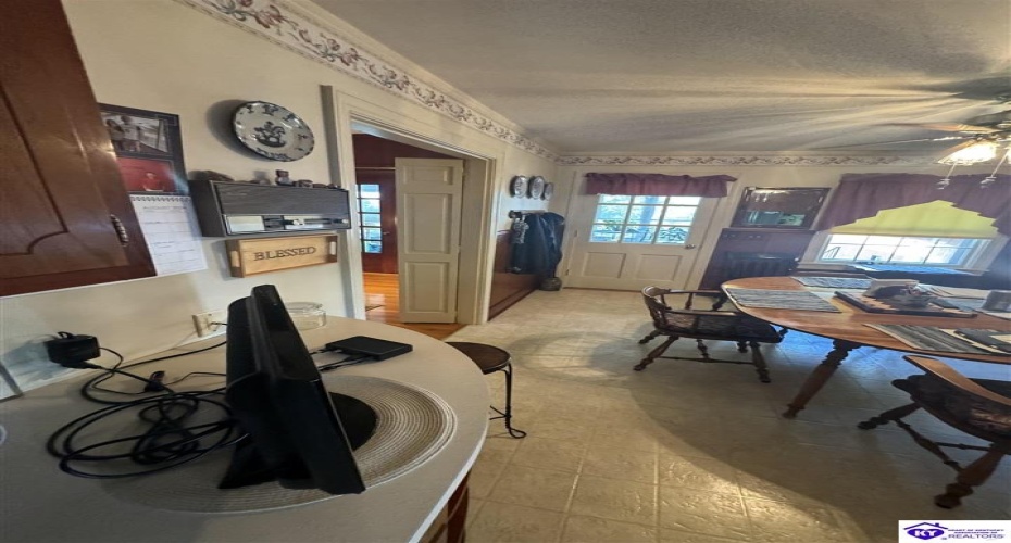 Oak Drive, Elizabethtown, Kentucky 42701, ,6 BathroomsBathrooms,For Sale,Oak Drive,HK24003329 Oak Drive, Elizabethtown, Kentucky 42701, ,6 BathroomsBathrooms,For Sale,Oak Drive,HK24003329