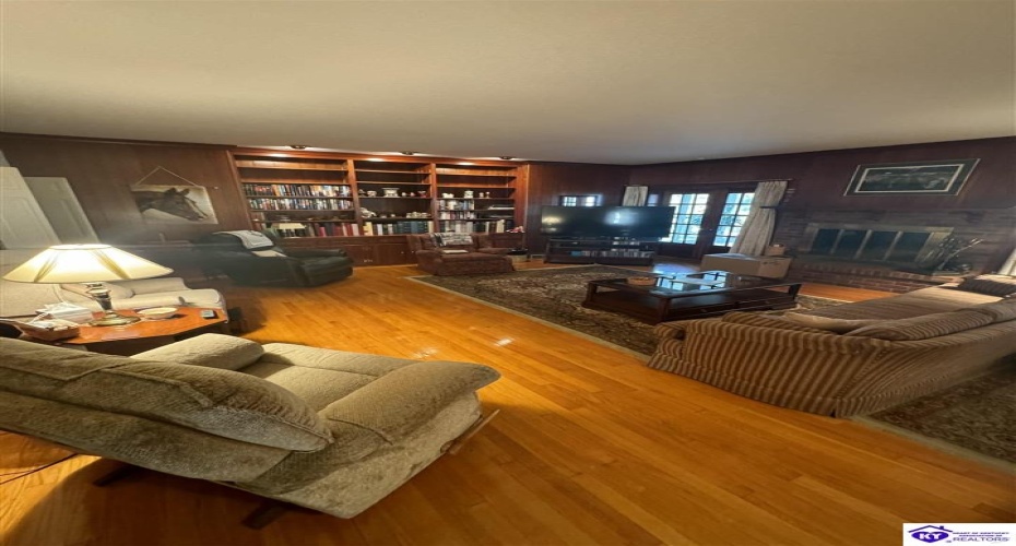 Oak Drive, Elizabethtown, Kentucky 42701, ,6 BathroomsBathrooms,For Sale,Oak Drive,HK24003329 Oak Drive, Elizabethtown, Kentucky 42701, ,6 BathroomsBathrooms,For Sale,Oak Drive,HK24003329