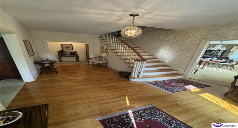 Oak Drive, Elizabethtown, Kentucky 42701, ,6 BathroomsBathrooms,For Sale,Oak Drive,HK24003329 Oak Drive, Elizabethtown, Kentucky 42701, ,6 BathroomsBathrooms,For Sale,Oak Drive,HK24003329