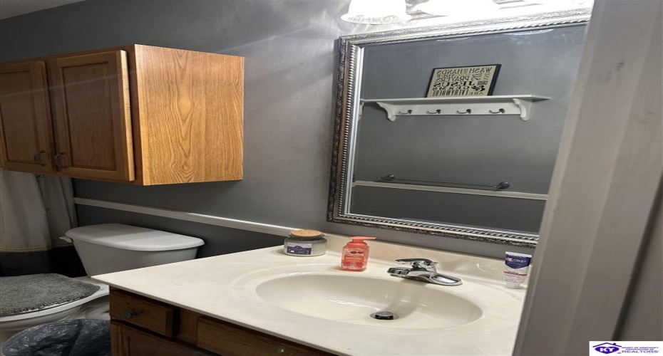 Damascus Way, Munfordville, Kentucky 42765, ,2 BathroomsBathrooms,For Sale,Damascus Way,HK24003339 Damascus Way, Munfordville, Kentucky 42765, ,2 BathroomsBathrooms,For Sale,Damascus Way,HK24003339