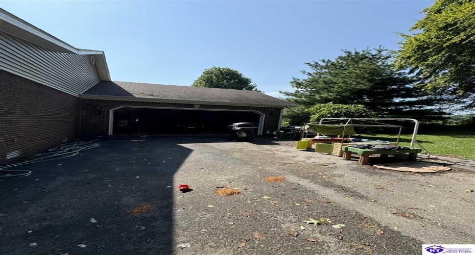 Damascus Way, Munfordville, Kentucky 42765, ,2 BathroomsBathrooms,For Sale,Damascus Way,HK24003339 Damascus Way, Munfordville, Kentucky 42765, ,2 BathroomsBathrooms,For Sale,Damascus Way,HK24003339