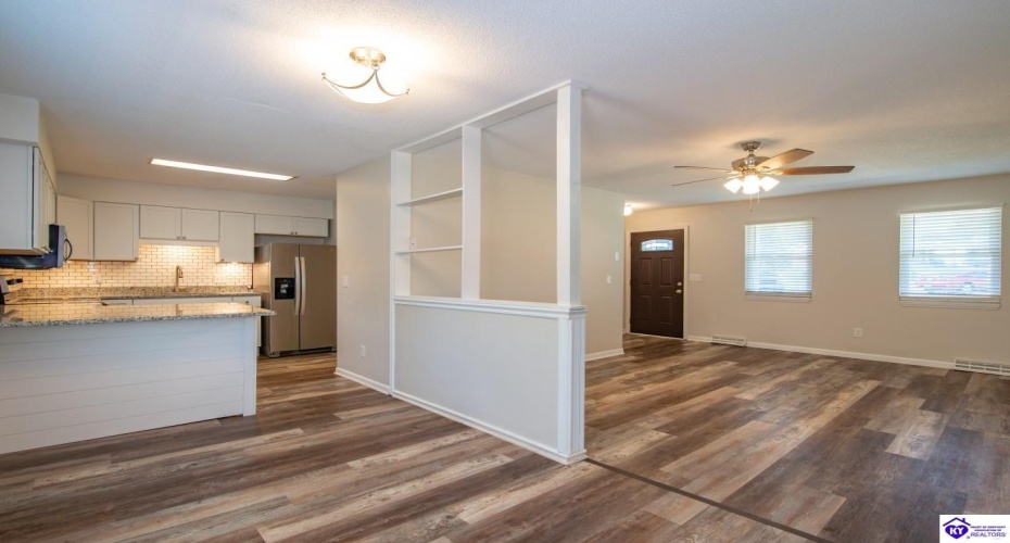 Oak Hill Drive, Elizabethtown, Kentucky 42701, ,2 BathroomsBathrooms,For Sale,Oak Hill Drive,HK24003346 Oak Hill Drive, Elizabethtown, Kentucky 42701, ,2 BathroomsBathrooms,For Sale,Oak Hill Drive,HK24003346