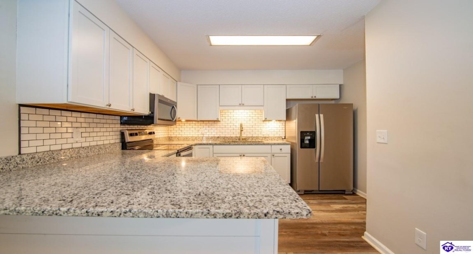 Oak Hill Drive, Elizabethtown, Kentucky 42701, ,2 BathroomsBathrooms,For Sale,Oak Hill Drive,HK24003346 Oak Hill Drive, Elizabethtown, Kentucky 42701, ,2 BathroomsBathrooms,For Sale,Oak Hill Drive,HK24003346