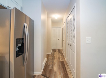 Oak Hill Drive, Elizabethtown, Kentucky 42701, ,2 BathroomsBathrooms,For Sale,Oak Hill Drive,HK24003346 Oak Hill Drive, Elizabethtown, Kentucky 42701, ,2 BathroomsBathrooms,For Sale,Oak Hill Drive,HK24003346