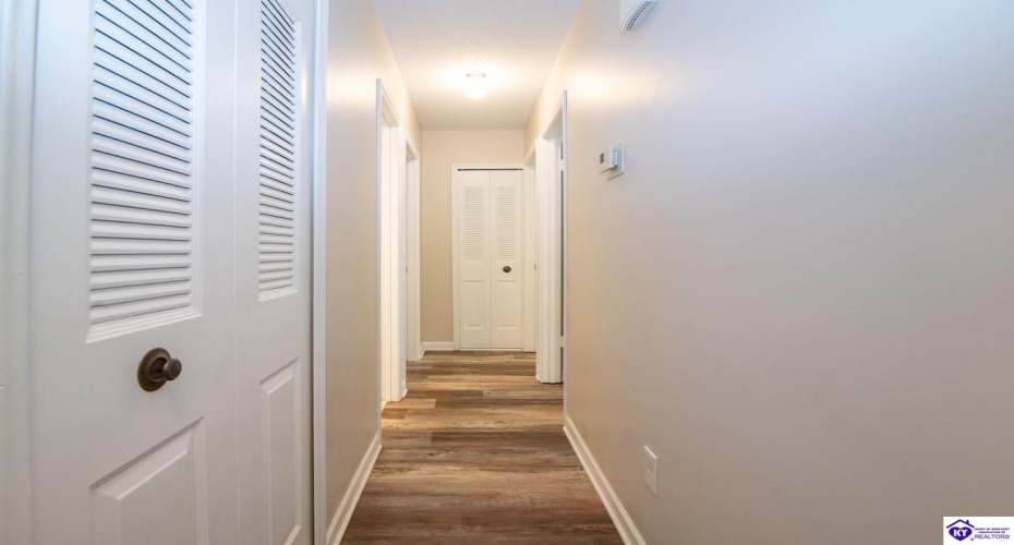 Oak Hill Drive, Elizabethtown, Kentucky 42701, ,2 BathroomsBathrooms,For Sale,Oak Hill Drive,HK24003346 Oak Hill Drive, Elizabethtown, Kentucky 42701, ,2 BathroomsBathrooms,For Sale,Oak Hill Drive,HK24003346