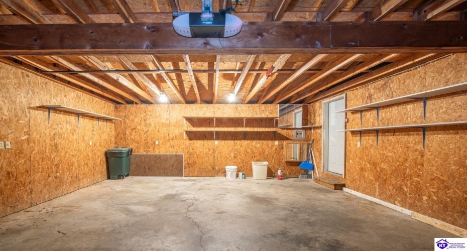 Oak Hill Drive, Elizabethtown, Kentucky 42701, ,2 BathroomsBathrooms,For Sale,Oak Hill Drive,HK24003346