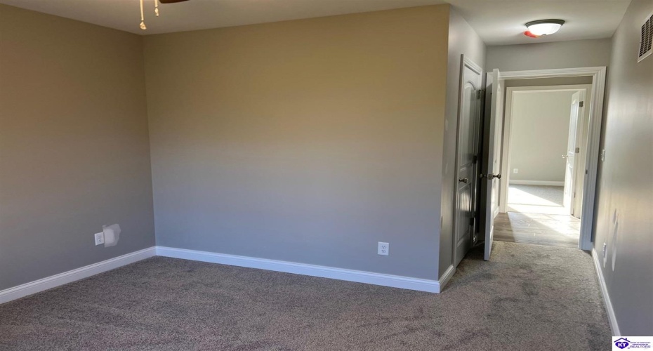 Hidden Valley Drive, Bardstown, Kentucky 40004, ,2 BathroomsBathrooms,For Sale,Hidden Valley Drive,HK23003076