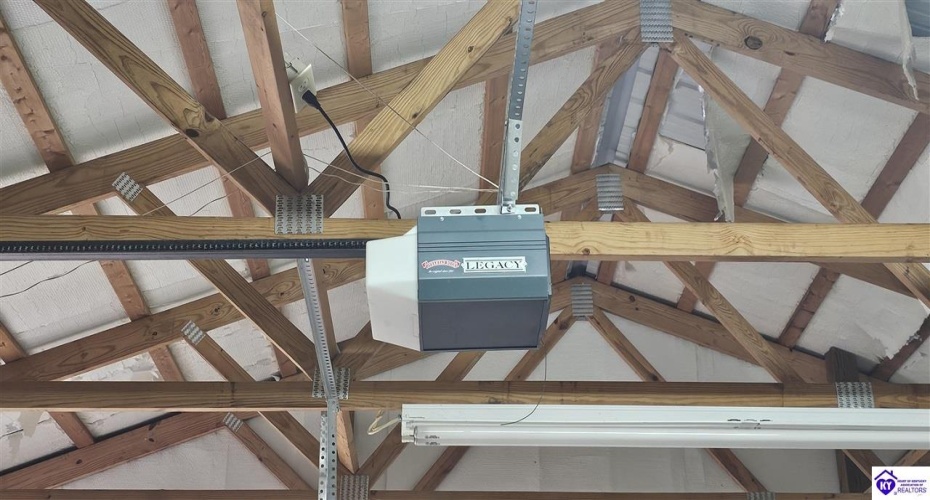 Summersville Road, Greensburg, Kentucky 42743, ,3 BathroomsBathrooms,For Sale,Summersville Road,HK24003356