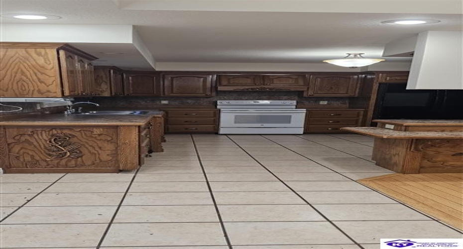 Summersville Road, Greensburg, Kentucky 42743, ,3 BathroomsBathrooms,For Sale,Summersville Road,HK24003356