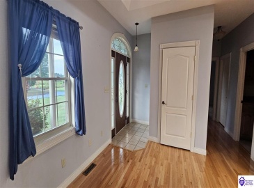 Summersville Road, Greensburg, Kentucky 42743, ,3 BathroomsBathrooms,For Sale,Summersville Road,HK24003356 Summersville Road, Greensburg, Kentucky 42743, ,3 BathroomsBathrooms,For Sale,Summersville Road,HK24003356