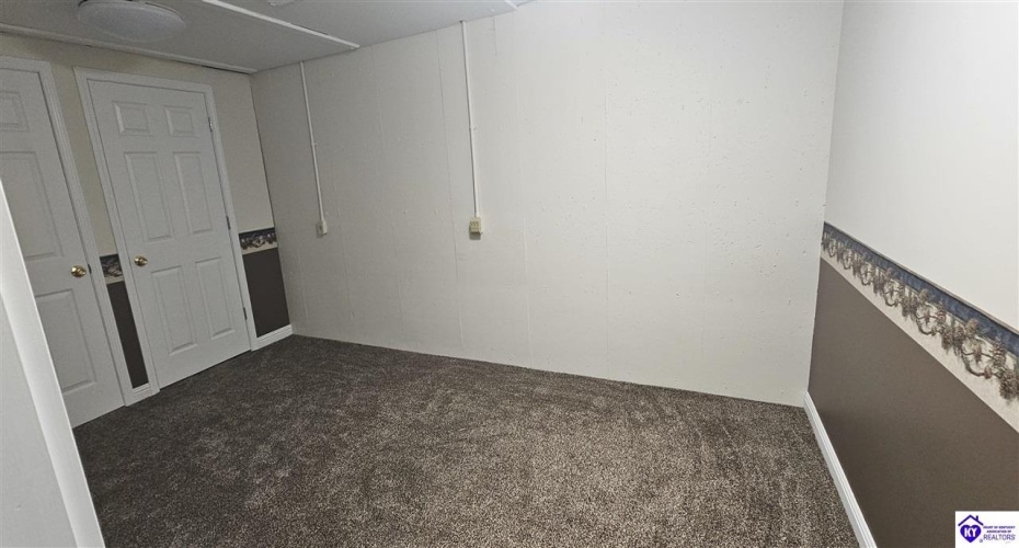 Summersville Road, Greensburg, Kentucky 42743, ,3 BathroomsBathrooms,For Sale,Summersville Road,HK24003356