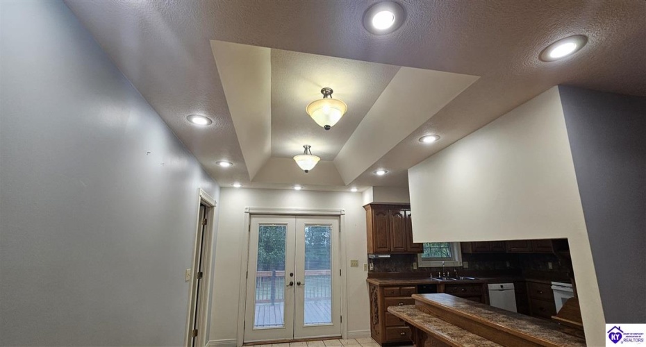 Summersville Road, Greensburg, Kentucky 42743, ,3 BathroomsBathrooms,For Sale,Summersville Road,HK24003356