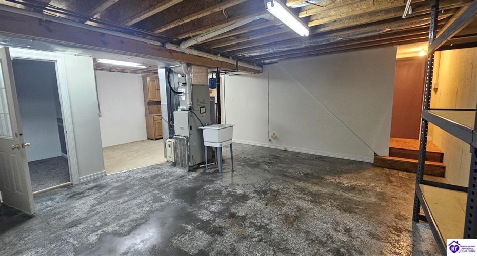 Summersville Road, Greensburg, Kentucky 42743, ,3 BathroomsBathrooms,For Sale,Summersville Road,HK24003356