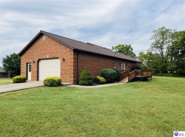 Summersville Road, Greensburg, Kentucky 42743, ,3 BathroomsBathrooms,For Sale,Summersville Road,HK24003356