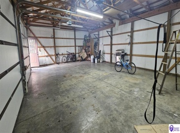 Summersville Road, Greensburg, Kentucky 42743, ,3 BathroomsBathrooms,For Sale,Summersville Road,HK24003356 Summersville Road, Greensburg, Kentucky 42743, ,3 BathroomsBathrooms,For Sale,Summersville Road,HK24003356