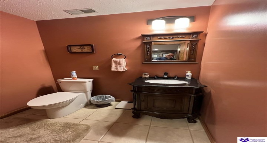 Spring Meadow Drive, Radcliff, Kentucky 40160, ,3 BathroomsBathrooms,For Sale,Spring Meadow Drive,HK24003357 Spring Meadow Drive, Radcliff, Kentucky 40160, ,3 BathroomsBathrooms,For Sale,Spring Meadow Drive,HK24003357