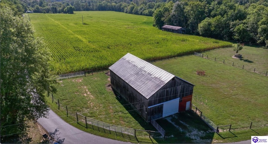 E Poe Young Road, Campbellsville, Kentucky 42718, ,For Sale,E Poe Young Road,HK24003372