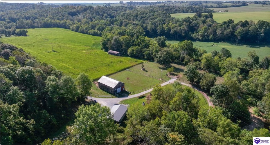 E Poe Young Road, Campbellsville, Kentucky 42718, ,For Sale,E Poe Young Road,HK24003372