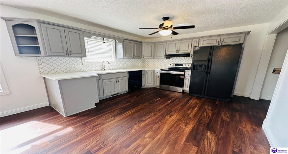 Fallen Timber Road, Campbellsville, Kentucky 42718, ,3 BathroomsBathrooms,For Sale,Fallen Timber Road,HK24003370