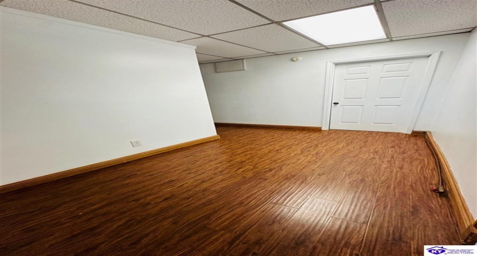 Fallen Timber Road, Campbellsville, Kentucky 42718, ,3 BathroomsBathrooms,For Sale,Fallen Timber Road,HK24003370