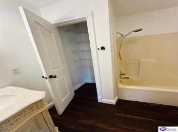 Fallen Timber Road, Campbellsville, Kentucky 42718, ,3 BathroomsBathrooms,For Sale,Fallen Timber Road,HK24003370 Fallen Timber Road, Campbellsville, Kentucky 42718, ,3 BathroomsBathrooms,For Sale,Fallen Timber Road,HK24003370