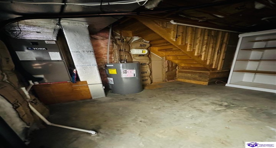 Fallen Timber Road, Campbellsville, Kentucky 42718, ,3 BathroomsBathrooms,For Sale,Fallen Timber Road,HK24003370