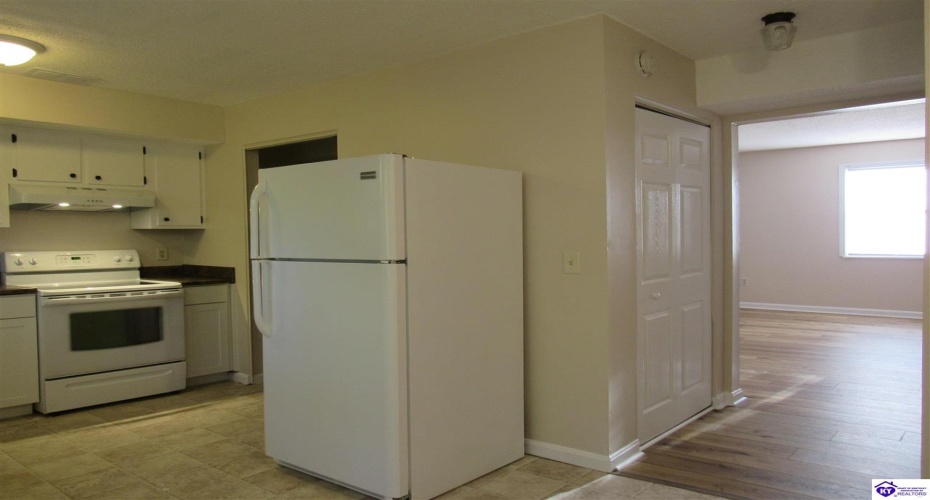 Berkley Court, Radcliff, Kentucky 40160, 2 Bedrooms Bedrooms, ,For Sale,Berkley Court,HK24003376