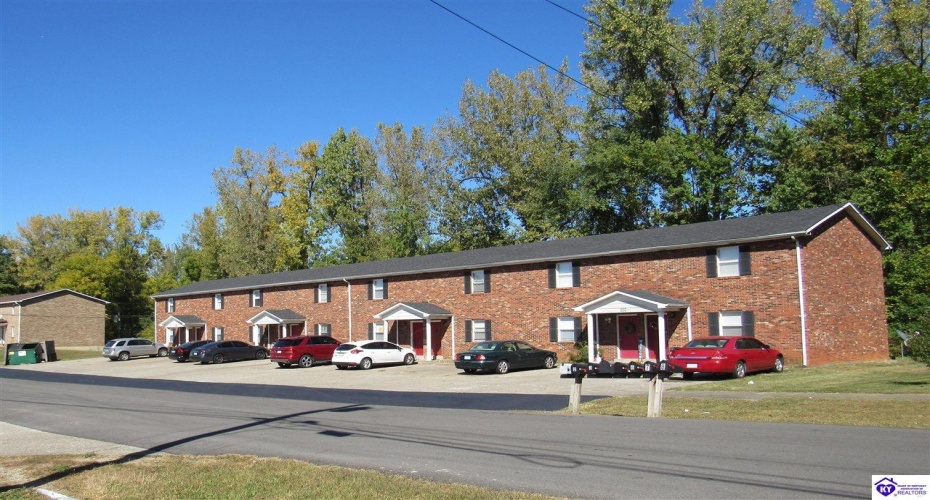 Berkley Court, Radcliff, Kentucky 40160, 2 Bedrooms Bedrooms, ,For Sale,Berkley Court,HK24003376