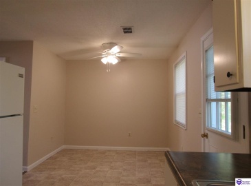 Berkley Court, Radcliff, Kentucky 40160, 2 Bedrooms Bedrooms, ,For Sale,Berkley Court,HK24003376 Berkley Court, Radcliff, Kentucky 40160, 2 Bedrooms Bedrooms, ,For Sale,Berkley Court,HK24003376