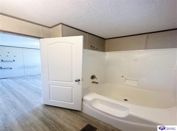 Highway 401, Garfield, Kentucky 40140, ,2 BathroomsBathrooms,For Sale,Highway 401,HK24002194 Highway 401, Garfield, Kentucky 40140, ,2 BathroomsBathrooms,For Sale,Highway 401,HK24002194