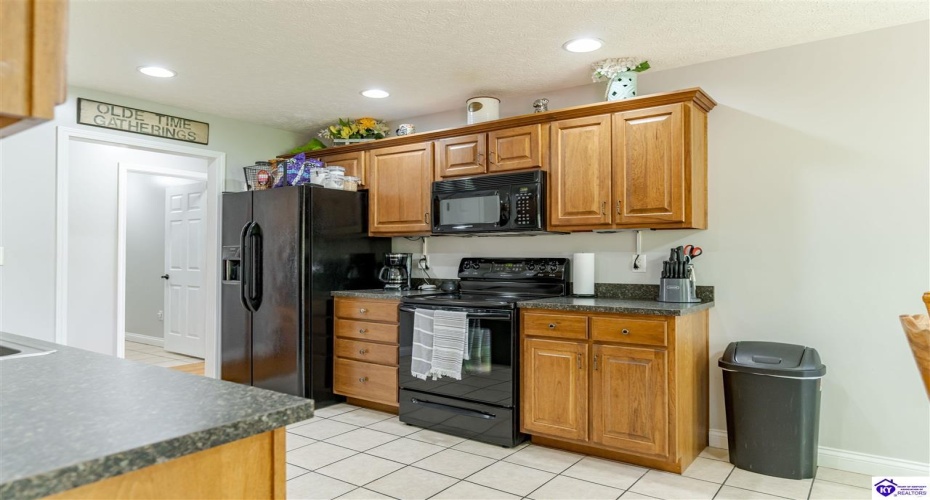 Woebegona Way, Hodgenville, Kentucky 42748, ,2 BathroomsBathrooms,For Sale,Woebegona Way,HK24003401