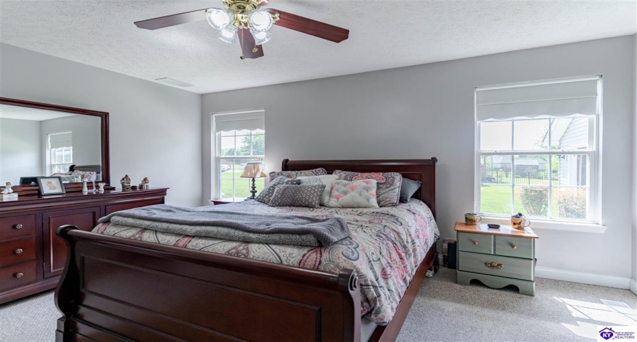 Woebegona Way, Hodgenville, Kentucky 42748, ,2 BathroomsBathrooms,For Sale,Woebegona Way,HK24003401