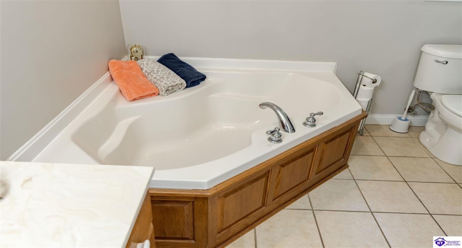 Woebegona Way, Hodgenville, Kentucky 42748, ,2 BathroomsBathrooms,For Sale,Woebegona Way,HK24003401