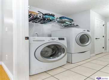 Woebegona Way, Hodgenville, Kentucky 42748, ,2 BathroomsBathrooms,For Sale,Woebegona Way,HK24003401 Woebegona Way, Hodgenville, Kentucky 42748, ,2 BathroomsBathrooms,For Sale,Woebegona Way,HK24003401