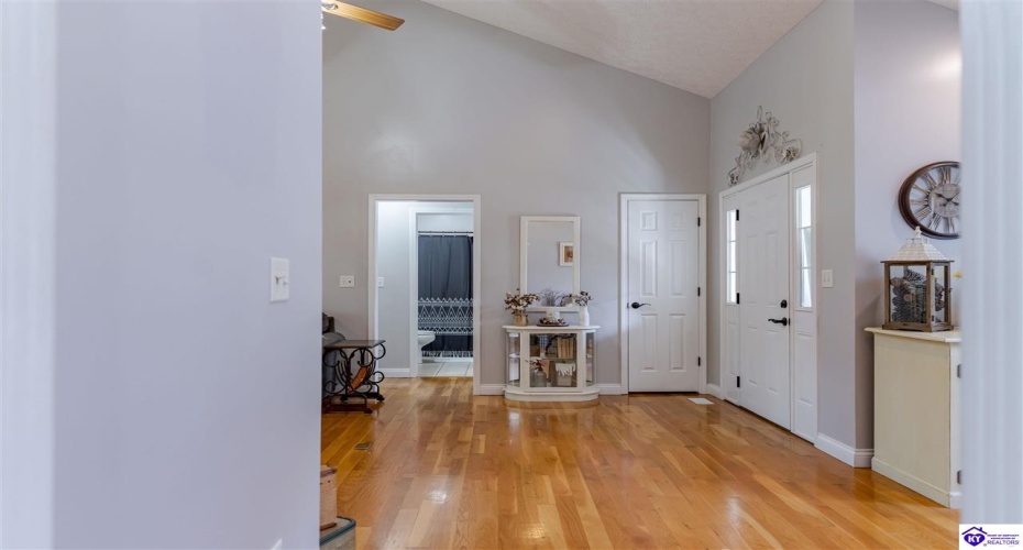 Woebegona Way, Hodgenville, Kentucky 42748, ,2 BathroomsBathrooms,For Sale,Woebegona Way,HK24003401