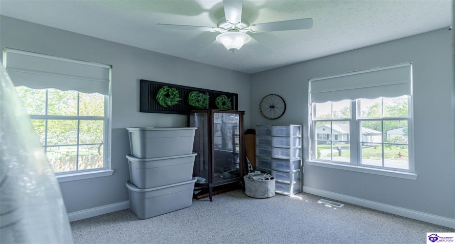 Woebegona Way, Hodgenville, Kentucky 42748, ,2 BathroomsBathrooms,For Sale,Woebegona Way,HK24003401