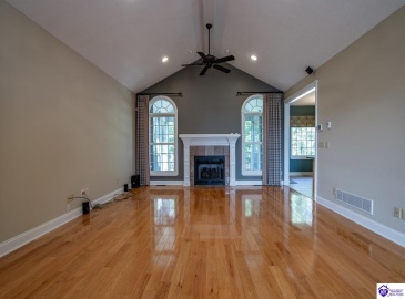 Custer Roberts Hollow Lane, Custer, Kentucky 40115, ,4 BathroomsBathrooms,For Sale,Custer Roberts Hollow Lane,HK24003407 Custer Roberts Hollow Lane, Custer, Kentucky 40115, ,4 BathroomsBathrooms,For Sale,Custer Roberts Hollow Lane,HK24003407