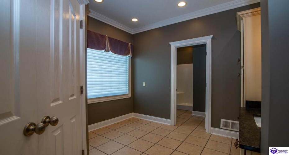 Custer Roberts Hollow Lane, Custer, Kentucky 40115, ,4 BathroomsBathrooms,For Sale,Custer Roberts Hollow Lane,HK24003407