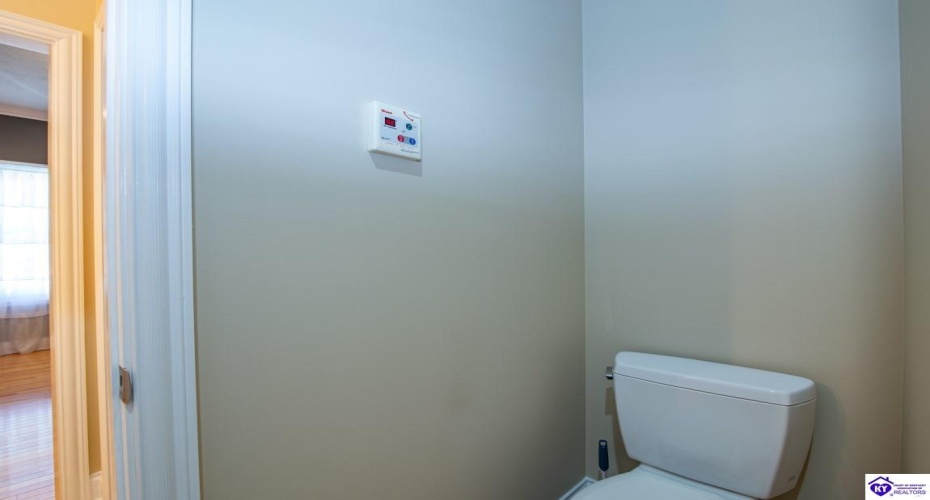 Custer Roberts Hollow Lane, Custer, Kentucky 40115, ,4 BathroomsBathrooms,For Sale,Custer Roberts Hollow Lane,HK24003407