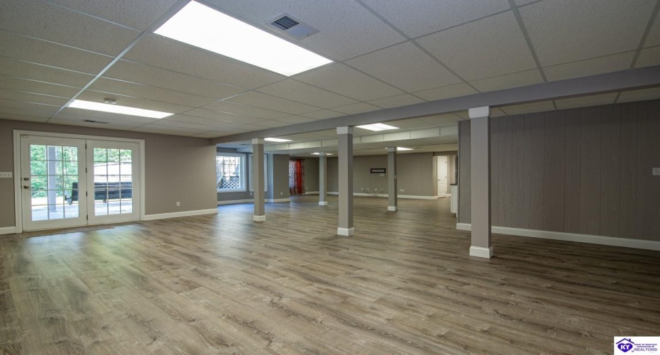 Custer Roberts Hollow Lane, Custer, Kentucky 40115, ,4 BathroomsBathrooms,For Sale,Custer Roberts Hollow Lane,HK24003407