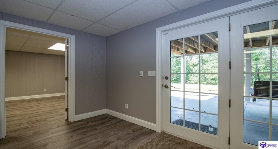 Custer Roberts Hollow Lane, Custer, Kentucky 40115, ,4 BathroomsBathrooms,For Sale,Custer Roberts Hollow Lane,HK24003407