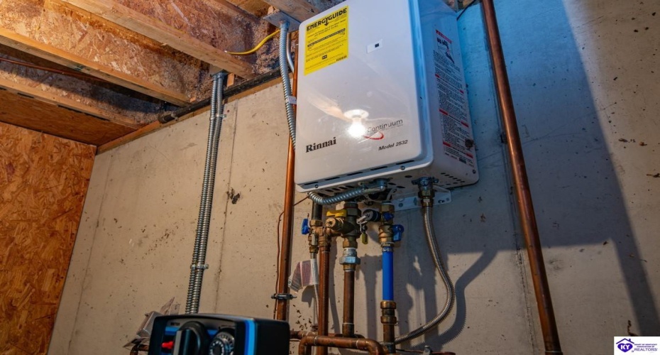 Custer Roberts Hollow Lane, Custer, Kentucky 40115, ,4 BathroomsBathrooms,For Sale,Custer Roberts Hollow Lane,HK24003407