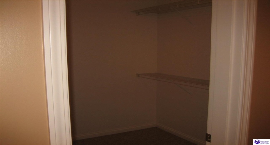 Valley View Drive, Vine Grove, Kentucky 40175-0000, ,2 BathroomsBathrooms,For Sale,Valley View Drive,HK24002178