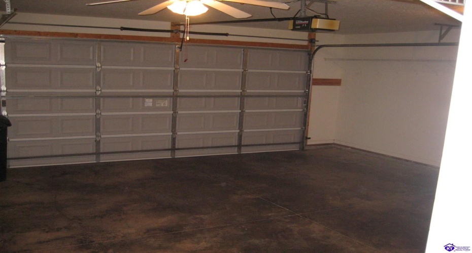 Valley View Drive, Vine Grove, Kentucky 40175-0000, ,2 BathroomsBathrooms,For Sale,Valley View Drive,HK24002178