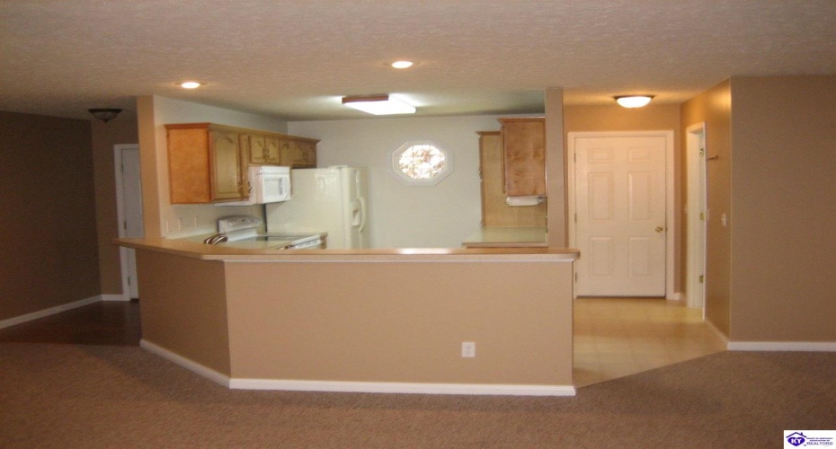 Valley View Drive, Vine Grove, Kentucky 40175-0000, ,2 BathroomsBathrooms,For Sale,Valley View Drive,HK24002178