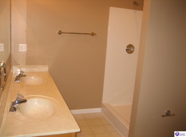 Valley View Drive, Vine Grove, Kentucky 40175-0000, ,2 BathroomsBathrooms,For Sale,Valley View Drive,HK24002178 Valley View Drive, Vine Grove, Kentucky 40175-0000, ,2 BathroomsBathrooms,For Sale,Valley View Drive,HK24002178