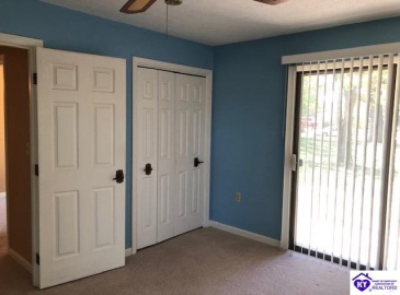 Beechwood Drive, Campbellsville, Kentucky 42718, ,2 BathroomsBathrooms,For Sale,Beechwood Drive,HK24003408